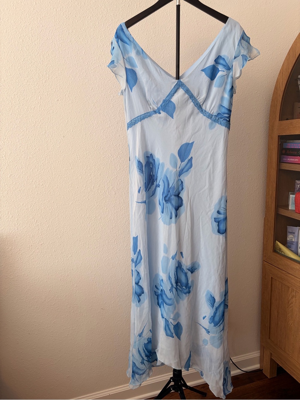90s Light Blue Floral V-Neck Maxi with Lace Trim